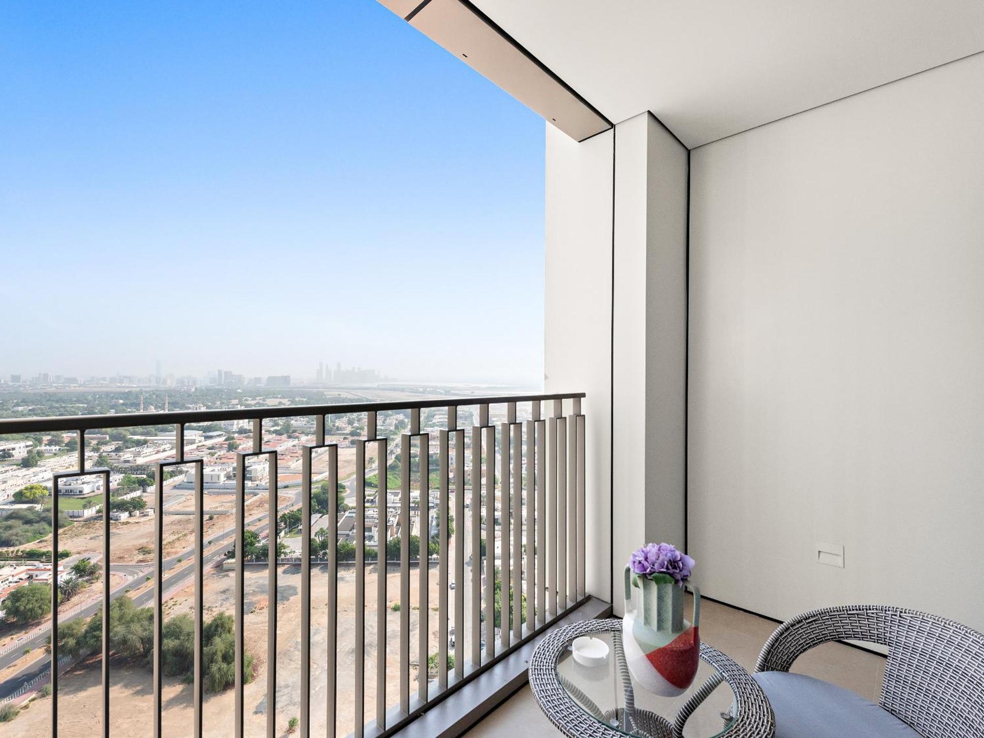 Brand New Elegant 1bdr Direct Access To Mall Apartment *