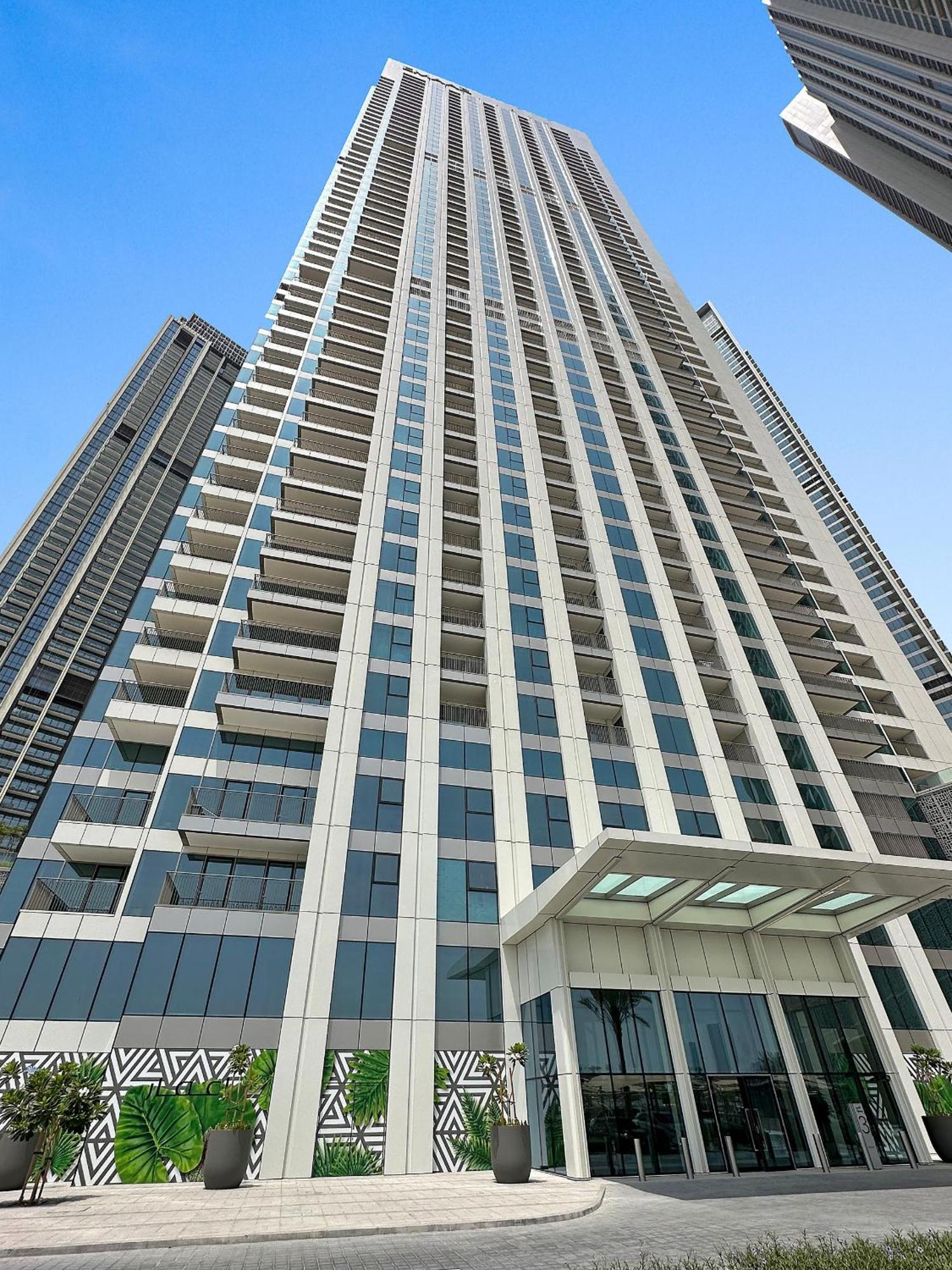 Brand New Elegant 1bdr Direct Access To Mall *